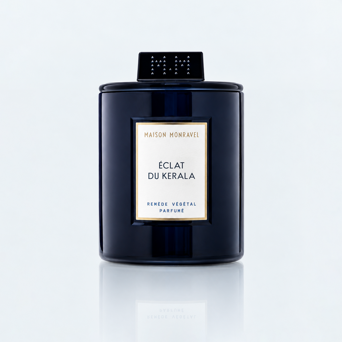 Bougie Éclat du Kerala 240 g avec son capuchon en verre monogrammé